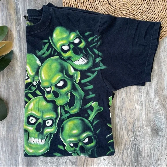 Liquid Blue Authentic Green Skull Print Black T Shirt Large Adult Vintage 2001 - Picture 13 of 16